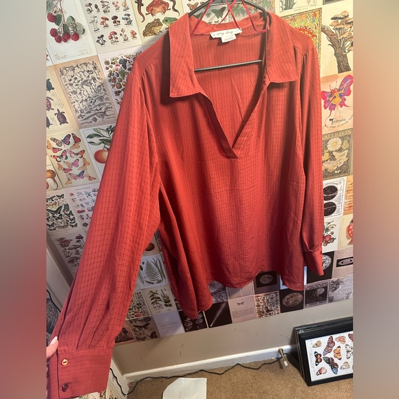 In every story.. 3X red long sleeve blouse. Worn handful of times good condition - Picture 2 of 6